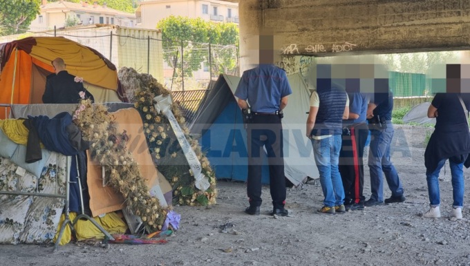 E’ un senegalese di 32 anni il migrante trovato morto in tenda a Ventimiglia