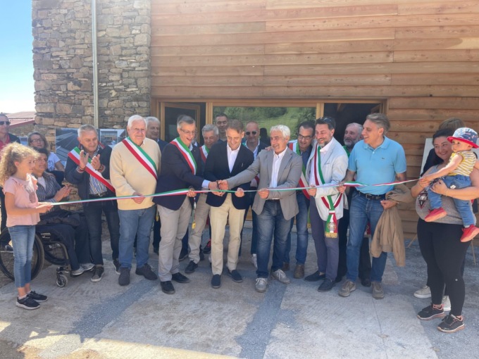 Taglio del nastro per la nuova struttura ricettiva di Valcona Soprana