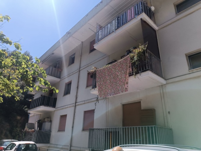 Case parcheggio nel degrado, j’accuse del PD