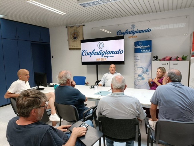 Autotrasporto, Confartigianato: “Su statale 28 situazione più volte denunciata”