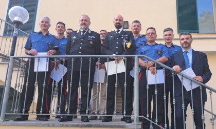 Consegna di onorificenze ai carabinieri del comando provinciale di Imperia