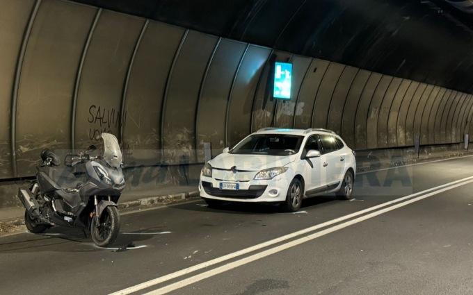 Schianto auto-scooter: 22enne sarà sottoposto a intervento di chirurgia vertebrale