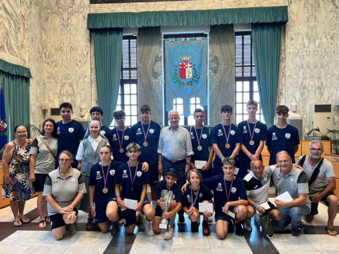 I ragazzi dell’Under 16 dell’Istituto della N.S. della Misericordia ricevuti dal sindaco