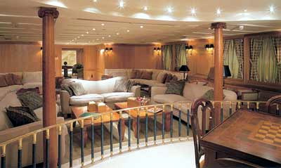 Christina_Luxury_Yacht_Lounge