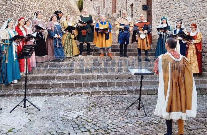 Domenica 11 a Grimaldi un concerto di coro e organo con Maurizio Maffezzoli