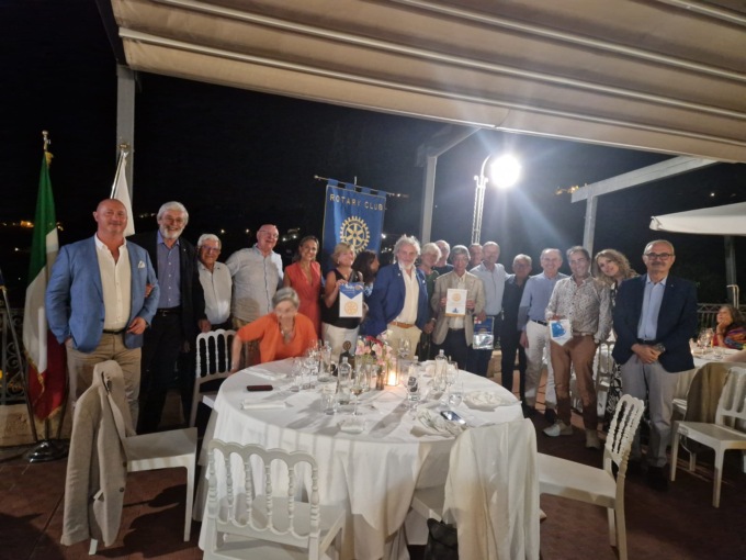 Rotariani in vacanza, cena di 11 club diversi al Golf Club