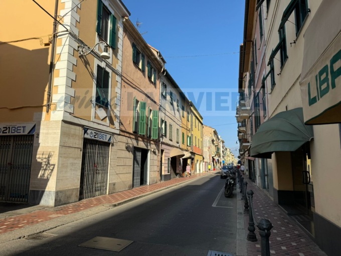 Raccolte 1.370 firme per dire no al “budello” di Bordighera
