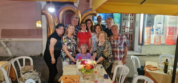 La festa di compleanno di nonna “Nanda” che ha compiuto 106 anni