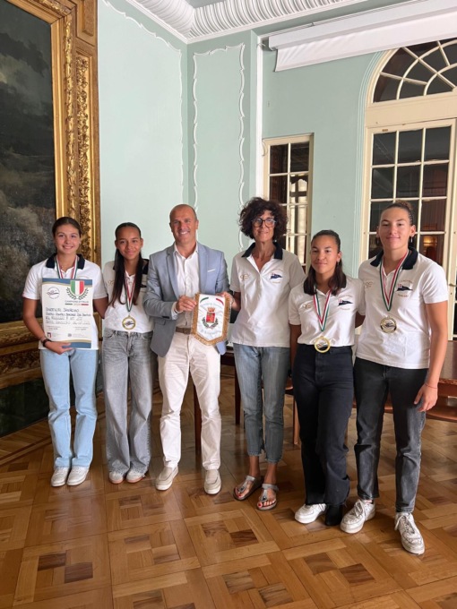 L’assessore Sindoni incontra le campionesse di canoa