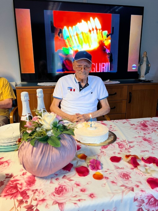 Festa per l’86° compleanno dell’ex sindaco Roberto Pizzio