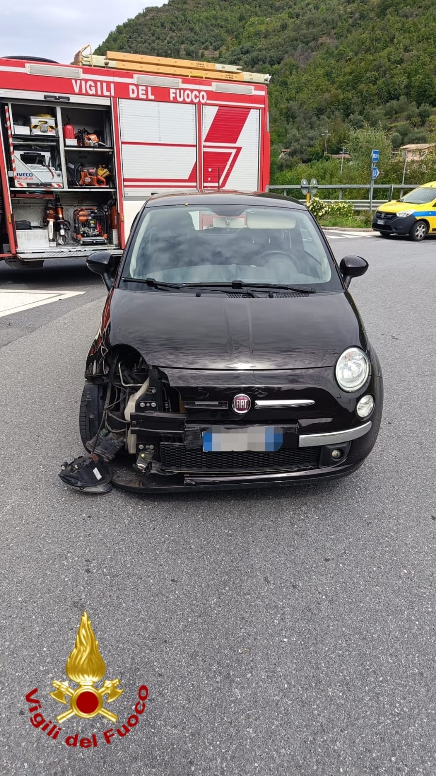 Incidente statale 28 Pieve di Teco due auto Fiat Punto Fiat 500