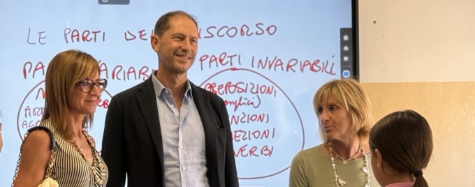 Nuovo anno scolastico: sindaco e assessore visitano gli studenti