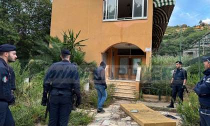 Blitz contro l'immigrazione clandestina nell'ex Tennis Club di Ventimiglia