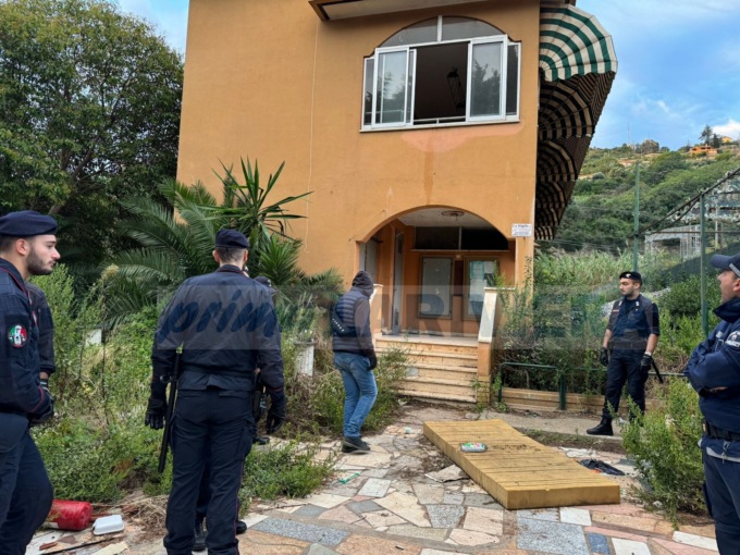 Blitz contro l’immigrazione clandestina nell’ex Tennis Club di Ventimiglia