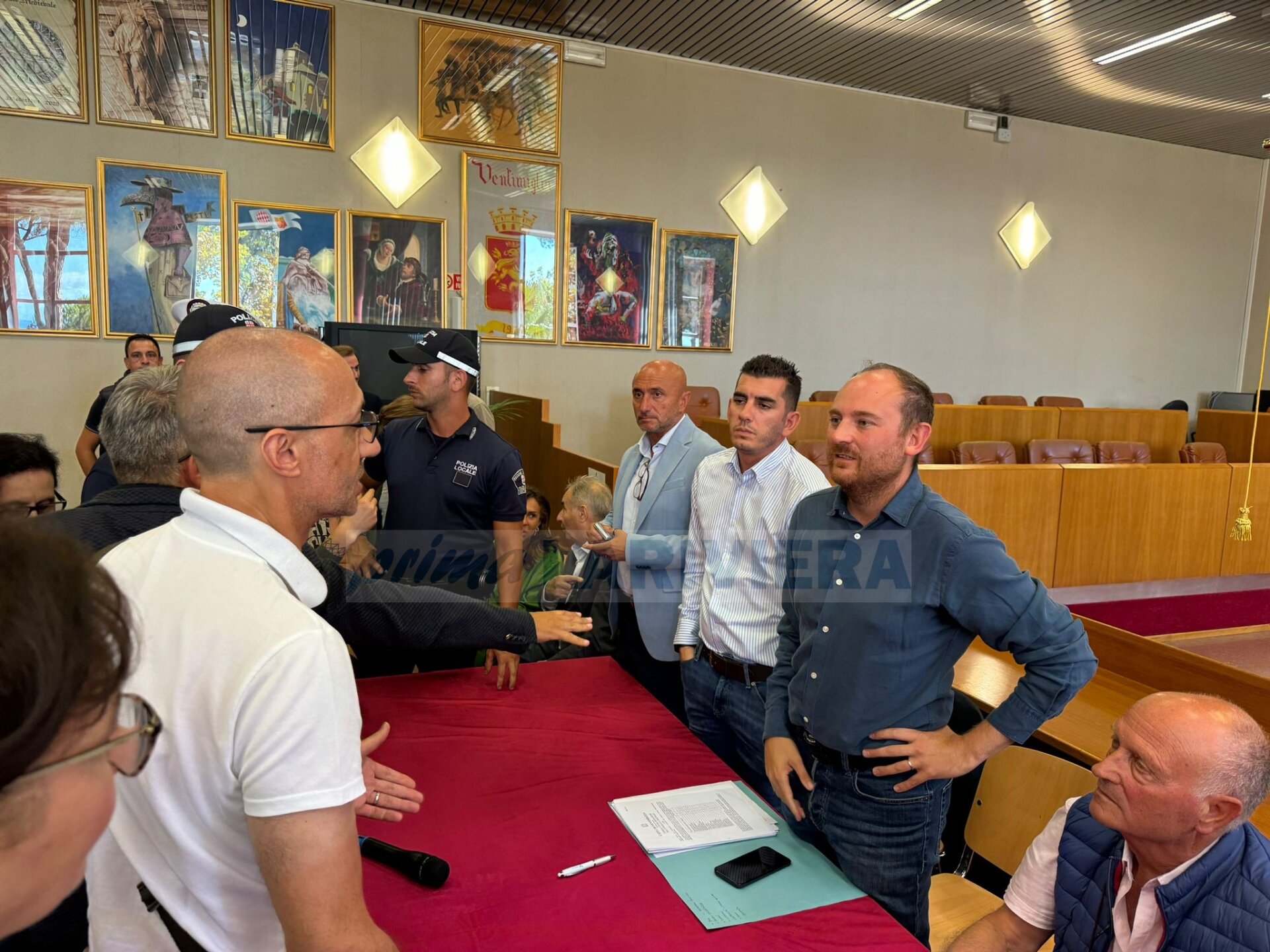 vertice incontro comune ventimiglia mercato coperto incendio ambulanti commercianti 5 settembre 2023