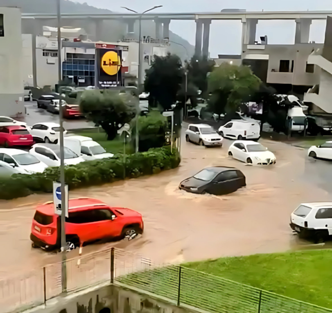 Il nubifragio della mattinata provoca allagamenti alle Braie di Camporosso. Video