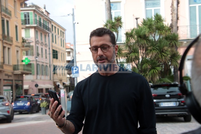 Fabrizio Corona a Bordighera per trattare la compravendita di una villa