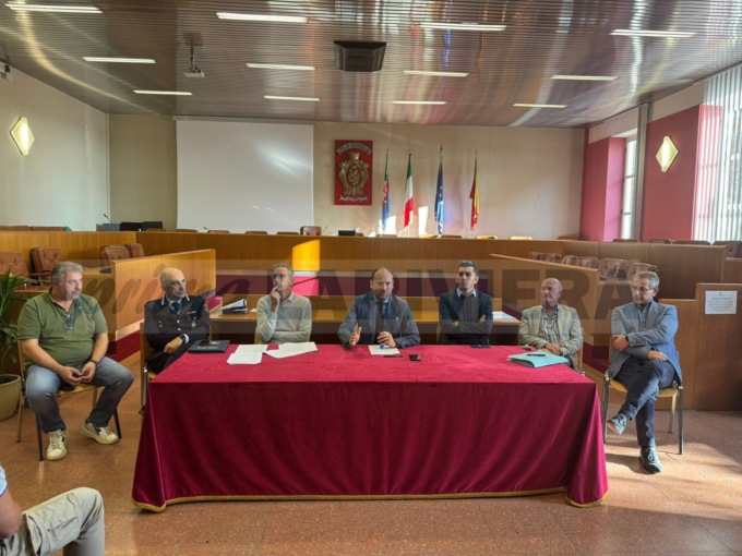 Il mercato coperto riaprirà entro il 15 novembre, ma solo per gli ambulanti regolari