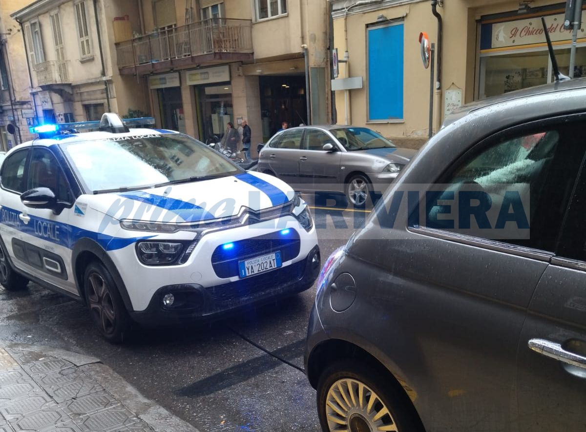 scooter abbattuti via zefiro massa sanremo incidente 1