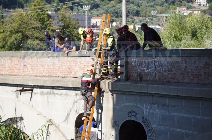 Riprende la circolazione ferroviaria dopo il soccorso di due migranti