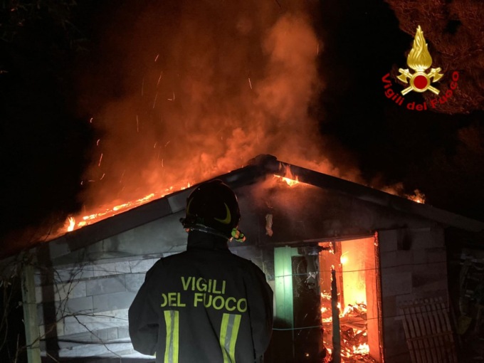 Un’abitazione in fiamme a Ceriana