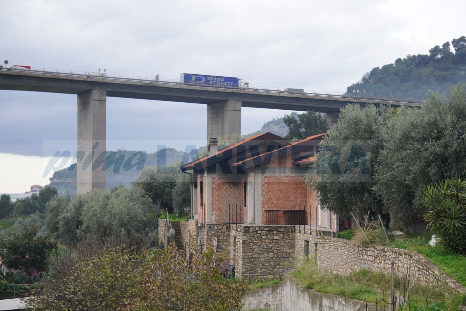 incendio casa costruzione bordighera borghetto san nicolò 28 novembre 2024_02