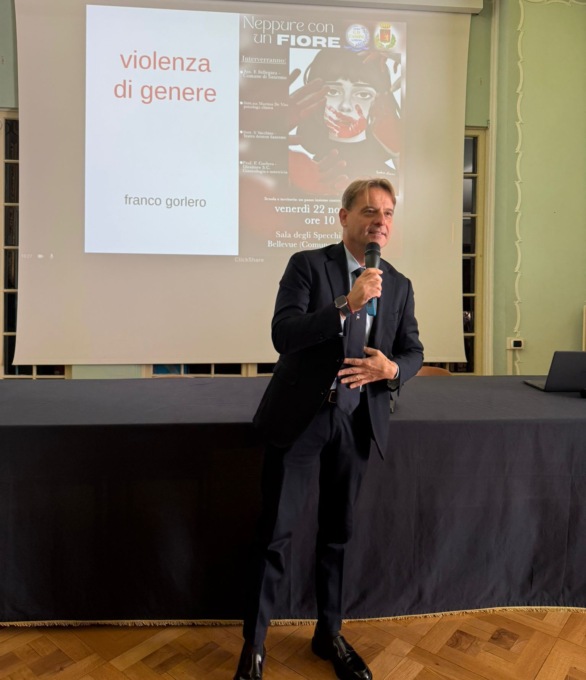 Violenza sulle donne, Marco Scajola al convegno ‘Neppure con un fiore’