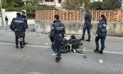 Scooterista muore nello schianto con un motocarro a Sanremo