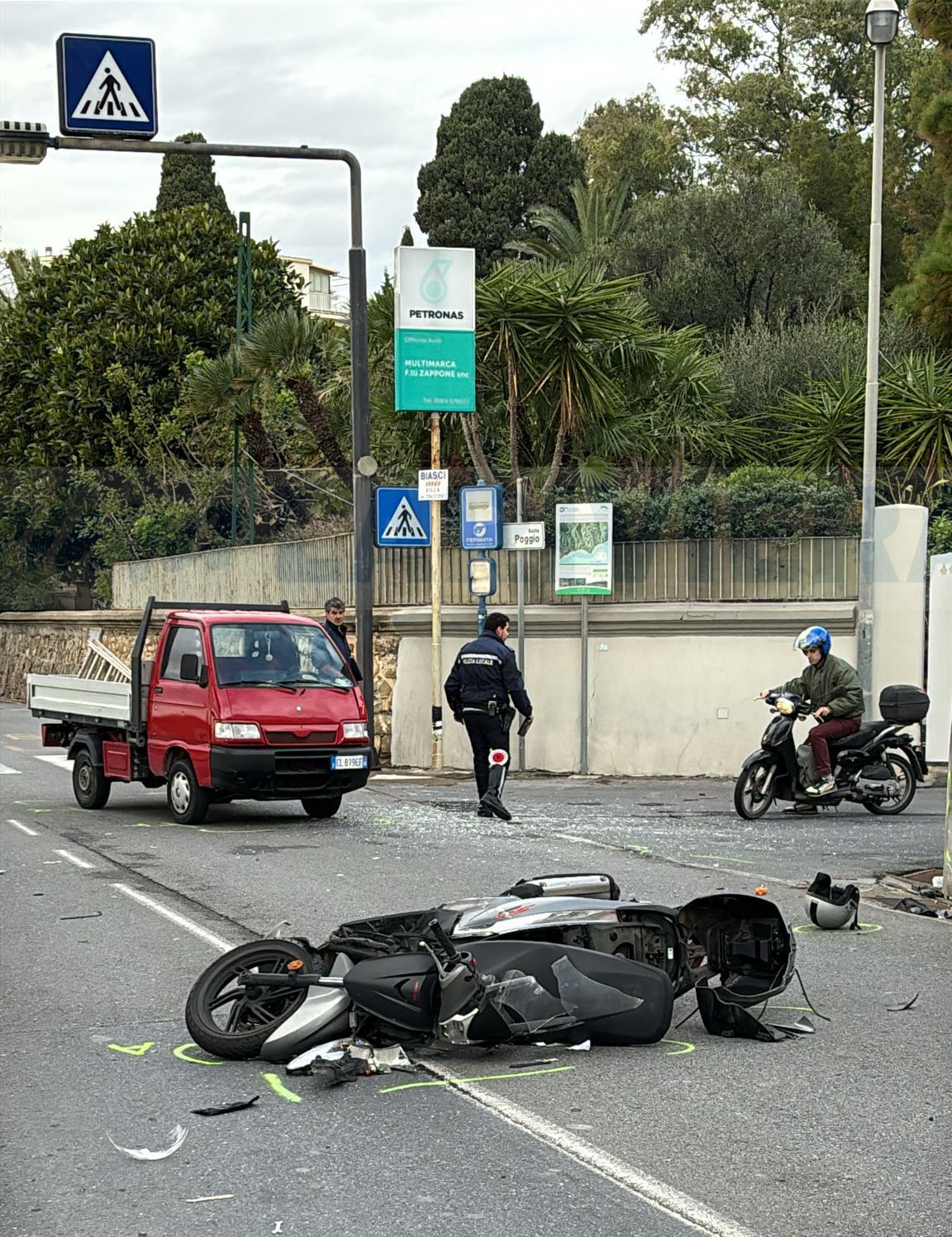 schianto incidente autom oto scooter corso mazzini sanremo 25 novembre 2024_05