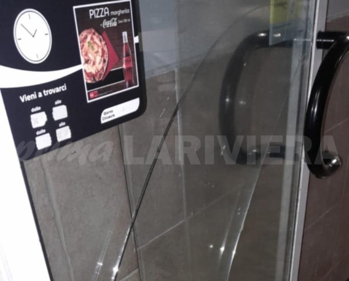 Furto in un bar di via Tenda a Ventimiglia