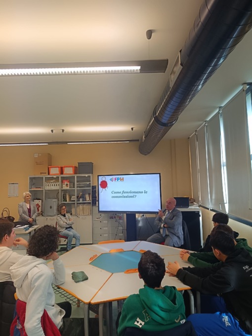 Il senatore Gianni Berrino incontra gli studenti del Fermi Polo Montale