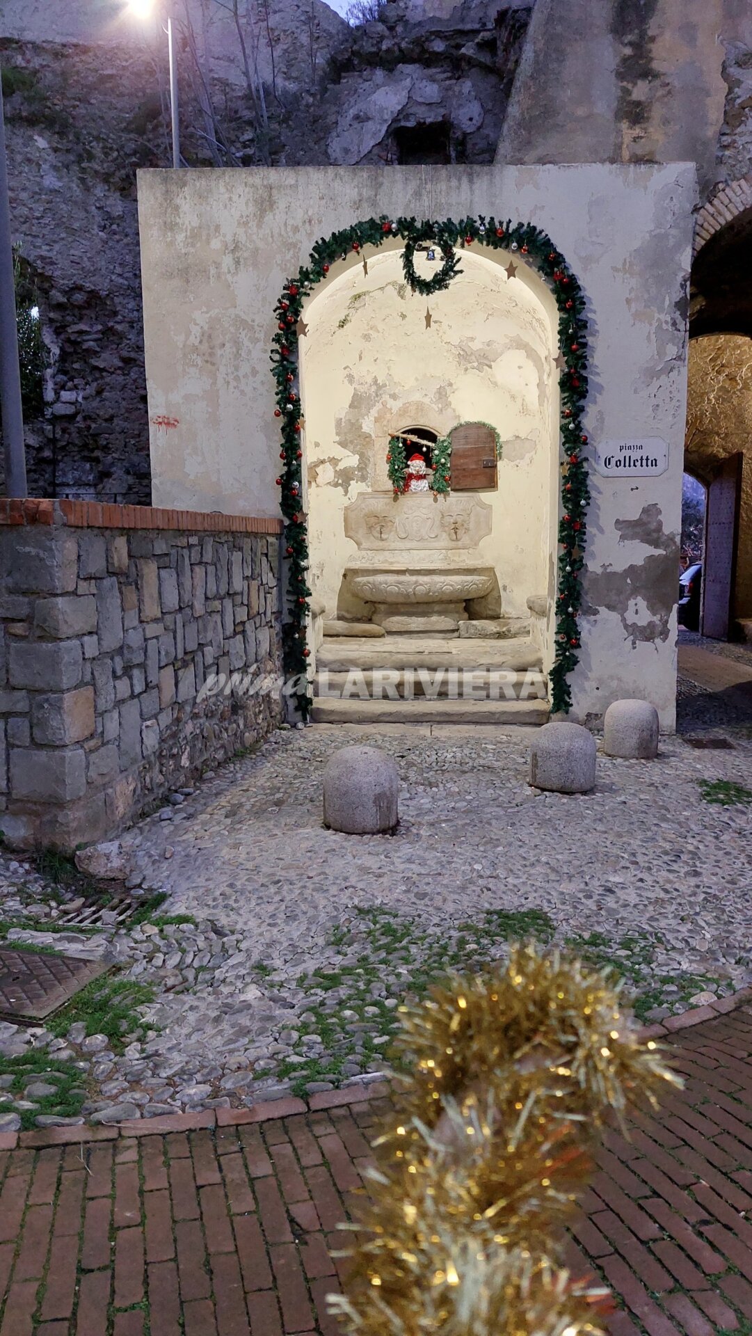 natale centro storico ventimiglia addobbi dicembre 2024_02