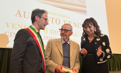 Consegnato al patron del cinema Olimpia Augusto Venchi il Parmurelu d'Oru 2024