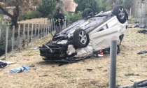 Auto precipita nella scarpata a Imperia: 3 feriti, uno è grave al Santa Corona