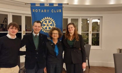 Alberto Guglielmi alla serata Rotary di Sanremo parla della sua Fondazione