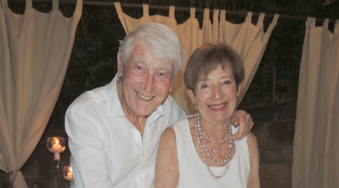 «Mamma Adele ha raggiunto papà dopo un mese e mezzo. Ora uniti per sempre»