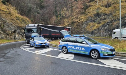 Tir sulla Ss28, controlli di Polizia e Carabinieri