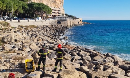 Identificato il migrante trovato cadavere tra gli scogli a Ventimiglia