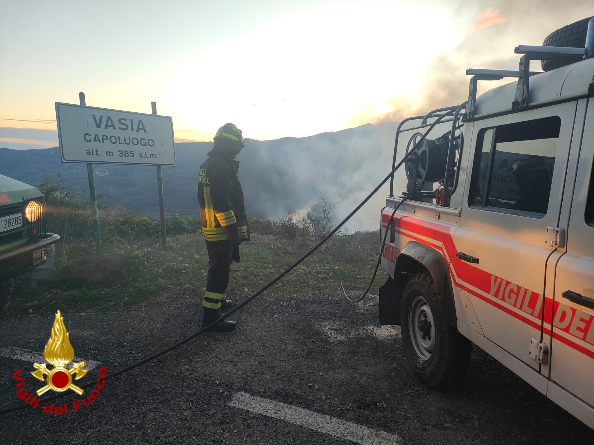 incendio vasia vigili del fuoco _02