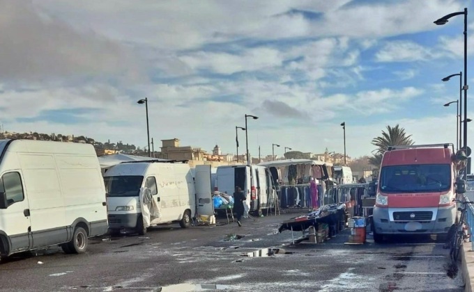 Ambulanti sul piede di guerra per i lavori sul lungomare a Bordighera