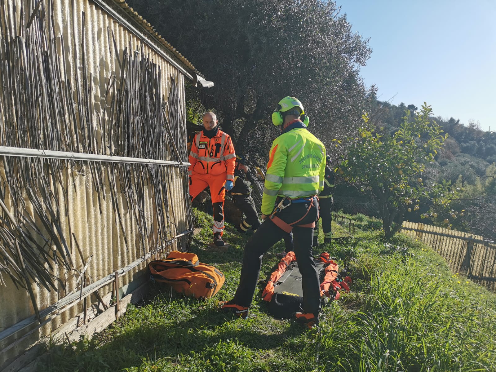 vigili del fuoco san biagio della cima intervento campagna uomo caduto_05