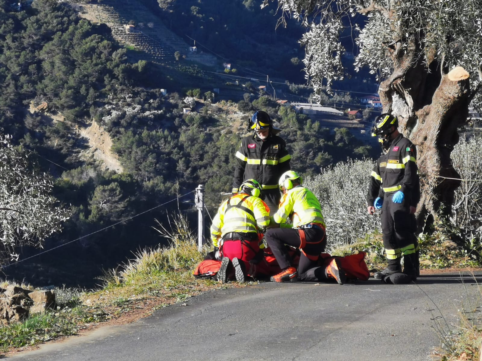 vigili del fuoco san biagio della cima intervento campagna uomo caduto_08