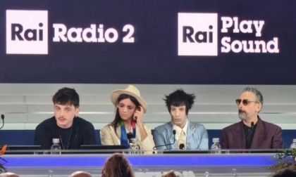 Sanremo 2025 conferenza finale con Olly, Lucio Corsi e Brunori Sas. Il video