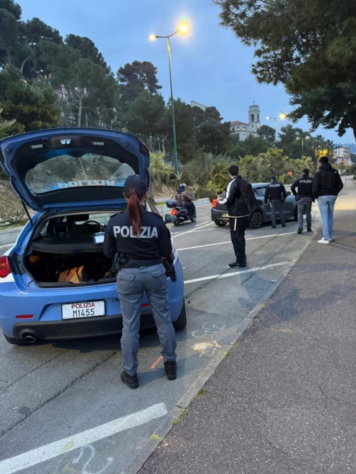 Criminalità giovanile: oltre 1200 persone identificate dalla Polizia di Stato