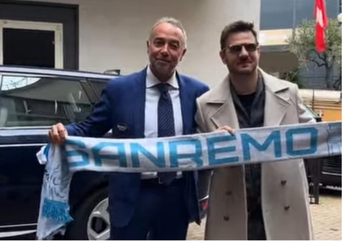 Alessandro Cattelan in campo con la Sanremese