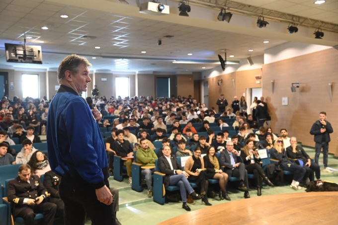Tutto esaurito per Orientamenti Dreamers con Paolo Nespoli a Imperia