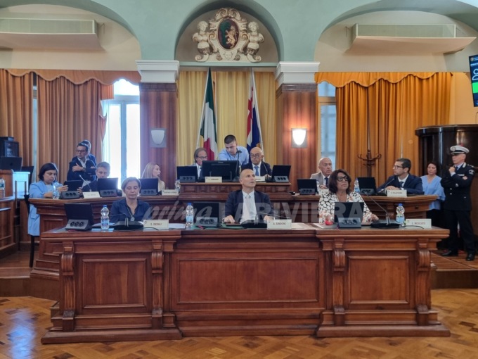 Il Festival di Sanremo all'”asta”, sindaco annuncia delibera con gli indirizzi della Giunta