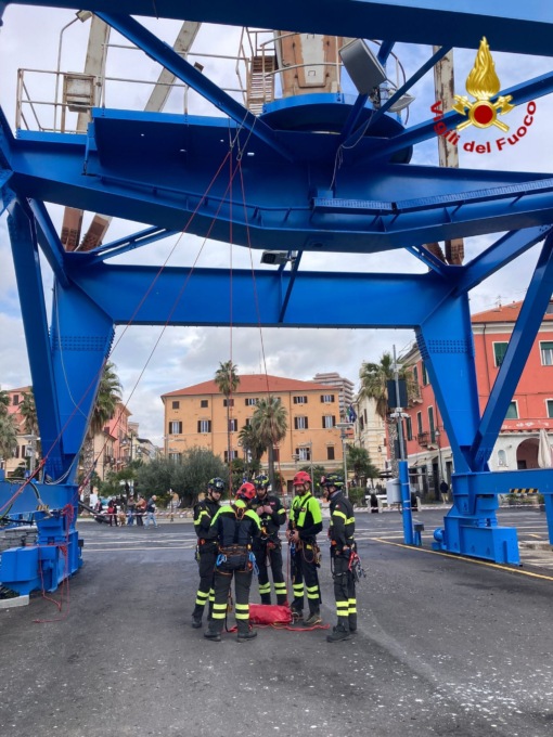 Giornata addestrativa a Imperia per i vigili del fuoco del Saf