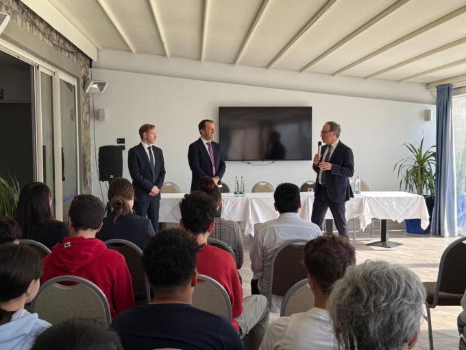 Ragazzi in azienda