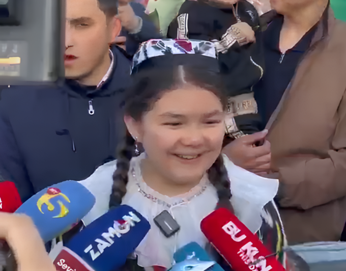 L’uzbeka Yasmina vince sanremoJunior. Accoglienza da rockstar a Tashkent